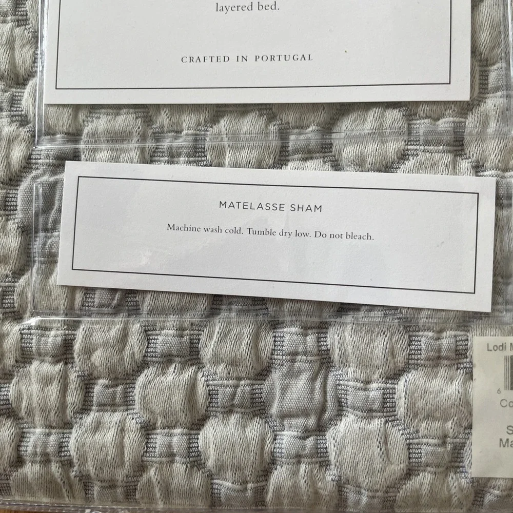 Annie Selke Lodi Design Matelasse Pillow Sham Standard Blue NEW